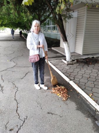 Субботник в ГОУ СПО "ТТИиП" Субботник в ГОУ СПО "ТТИиП"